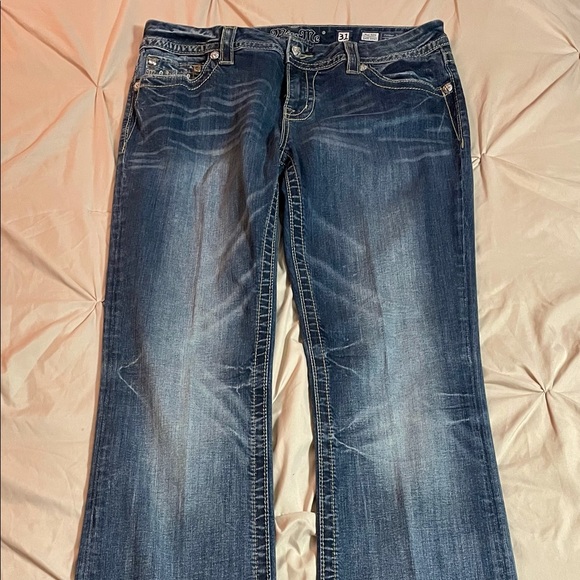 Miss Me Jeans. 31. New without Tags.. Great Shape.. Easy Boot… Cutest Design! - Picture 1 of 5
